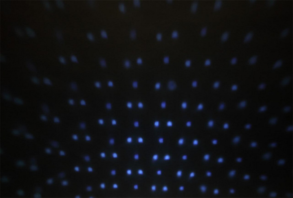 Проектор ЭРА падающий снег 220V IP44 5W холодный белый ENIOP-03 Б0041644