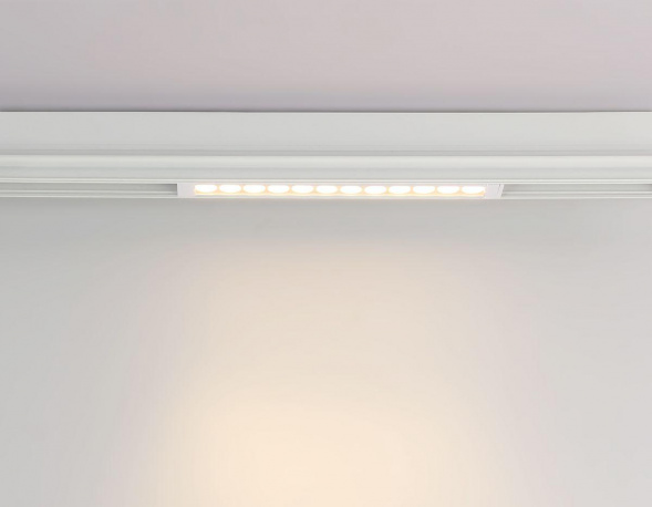 Трековый светодиодный светильник Ambrella Light Track System Magnetic 220V GL1301