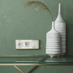 Рамка Werkel Baguette на 3 поста айвори/латунь W0032851 4690389185762