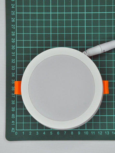 Встраиваемый светодиодный светильник Elvan VLS-109R-18W-WW-Wh