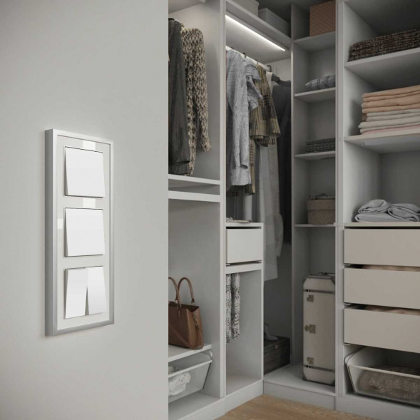 Рамка Werkel Baguette на 3 поста белый/серебро W0032850 4690389185717