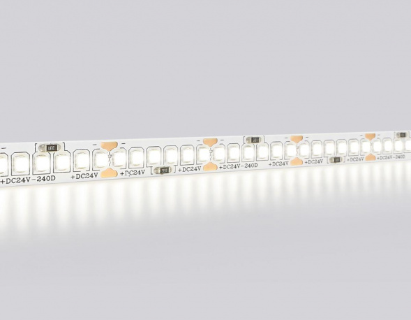 Светодиодная лента Ambrella Light 20W/m 240LED/m 2835SMD дневной белый 5M GS3402