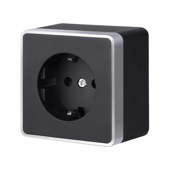 W5071134/ Розетка с заземлением и шторками Gallant (черный с серебром)