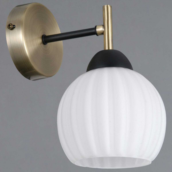 Светильник настенный Illumico IL0579-1WSQ-25 BK AB TRENTO