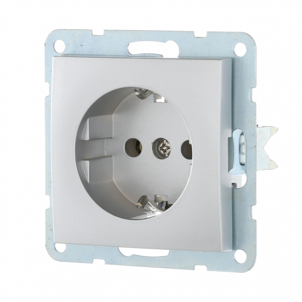 Розетка LK Studio с з/к, без шторок (серебристый металлик) LK60 863103-1