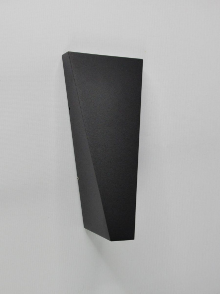 Уличный настенный светодиодный светильник Elvan GW-807A-6W-NH-Bk