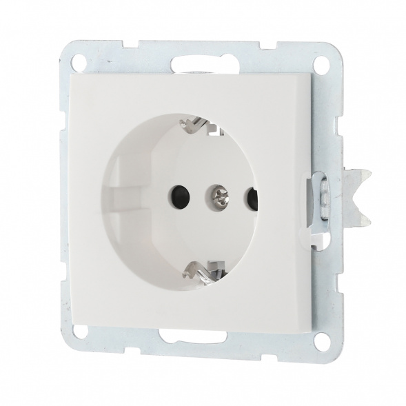 Розетка LK Studio с з/к, со шторками (белый) LK60 863204-1