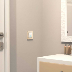 Выключатель Werkel Hammer одноклавишный с подсветкой белый W1210101 4690389161995