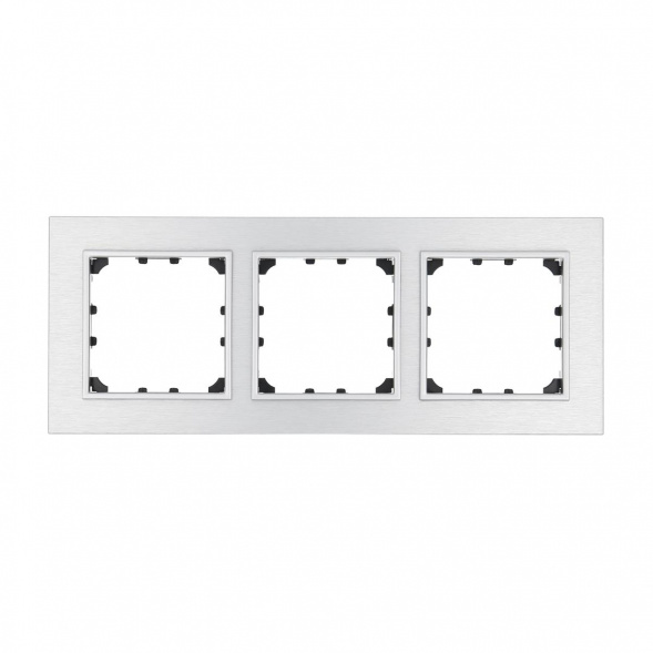 Рамка LK Studio 3-постовая из натурального анодированного алюминия LK60 864323-1
