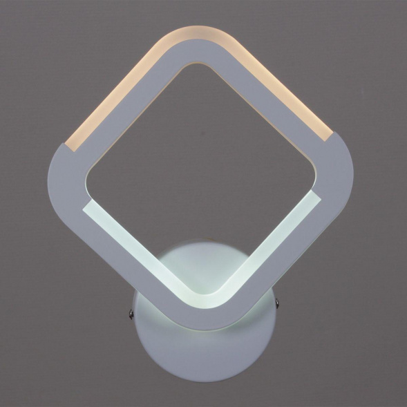 Бра Reluce 09821-3.2-01 WH