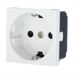 Розетка LK Studio с з/к, со шторками глянцевая поверхность (белый) LK45 851104-1