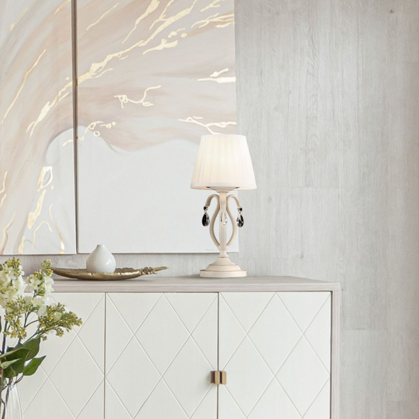 Настольная лампа Maytoni Brionia ARM172-01-G