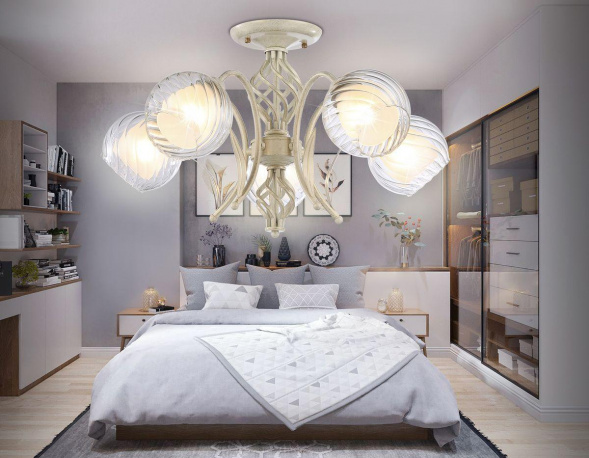 Потолочная люстра Ambrella light Traditional TR3066