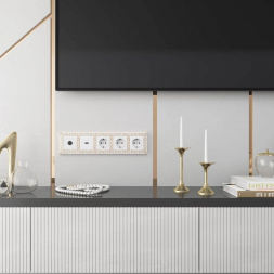 Рамка Werkel Antik на 5 постов белое золото W0051523 4690389158292