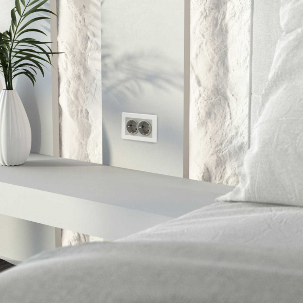 Розетка двойная с заземлением (дымчатый) W1272004/ a069774