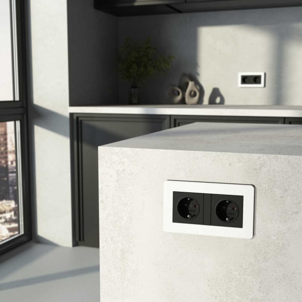 Рамка Werkel Split на 2 поста белый/черный W0023068 4690389208225