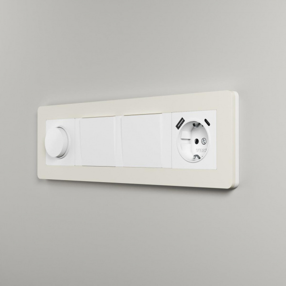 Рамка Werkel Split на 4 поста айвори/белый W0043066 4690389206092