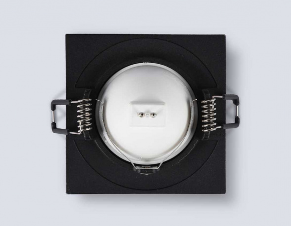 Светильник встраиваемый Ambrella Light TN102818