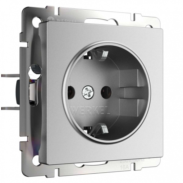Розетка Werkel с заземлением и шторками серебряный матовый W1171165 4690389195587