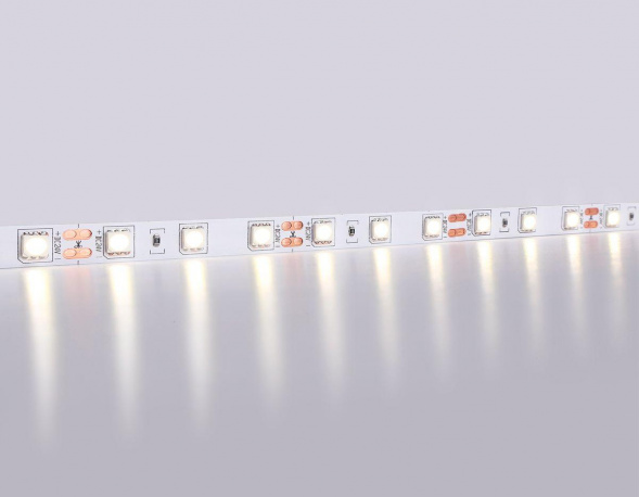 Светодиодная лента Ambrella Light 14,4W/m 60LED/m 5050SMD дневной белый 5M GS4002