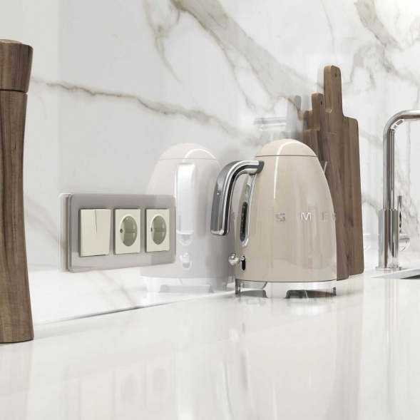 Рамка Werkel Elite на 3 поста дымчатый W0032417 4690389180750