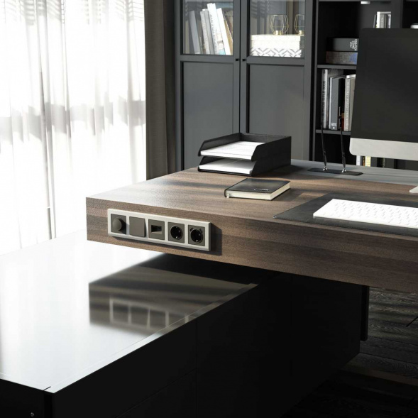 Розетка с заземлением и шторками Werkel графит W1171164 4690389194412