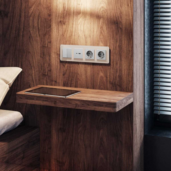 Рамка Werkel Elite на 4 поста дымчатый W0042417 4690389180798