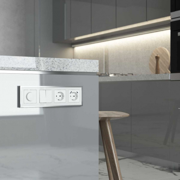 Рамка Werkel Baguette 4 поста белый/серебро W0042850