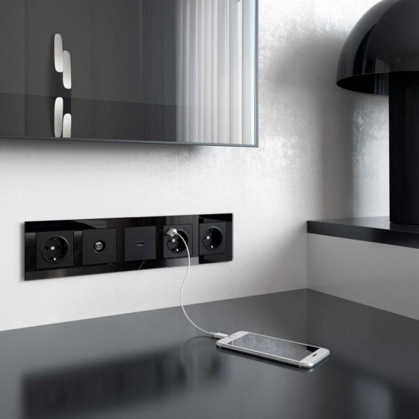 Розетка HDMI Werkel черный матовый W1186008 4690389157066