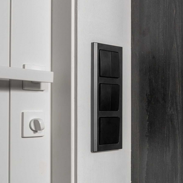 Выключатель Werkel двухклавишный проходной черный матовый W1122008 4690389156724