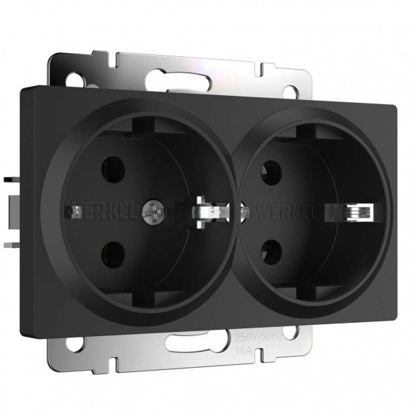 Розетка Werkel двойная с заземлением черный матовый W1172008 4690389156922