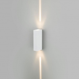 Уличный настенный светодиодный светильник Elektrostandard Blaze 35136/W белый a057049