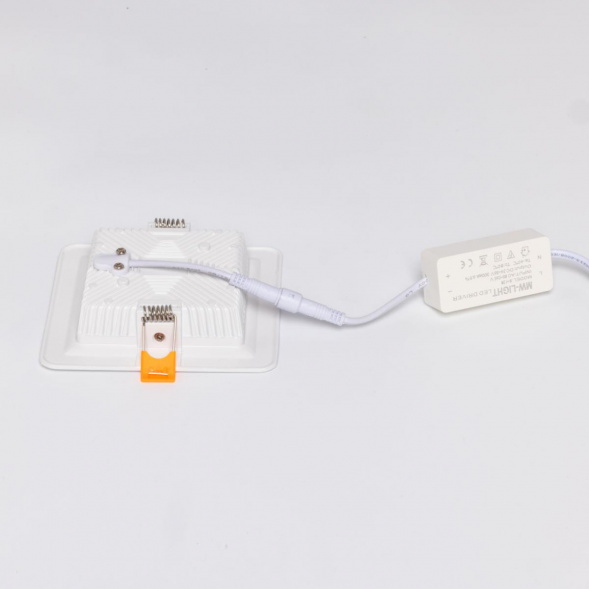 Потолочный светильник De Markt Прайм 850013701