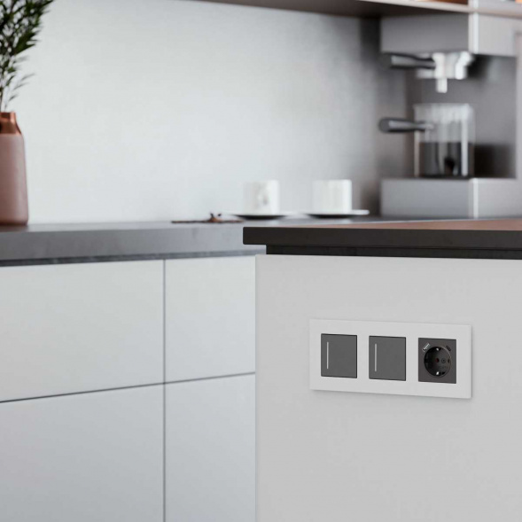 Рамка Werkel Slab на 3 поста белый матовый W0032961 4690389193439