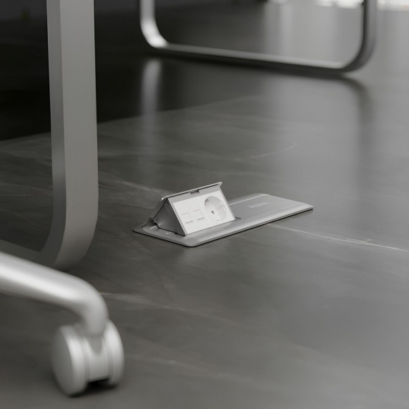 Модульная розетка с заземлением и шторками Werkel белый W1171160 4690389211744