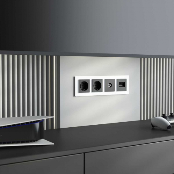 Рамка на 4 поста Werkel Favorit белый матовый W0041105 4690389159930