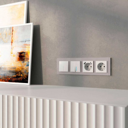 Рамка на 4 поста Werkel Favorit дымчатый W0041117 4690389160042