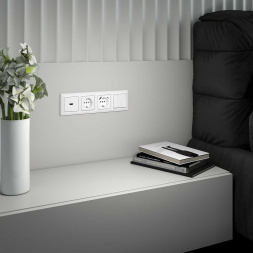 Рамка на 4 поста Werkel Fiore белый W0042201 4690389160424