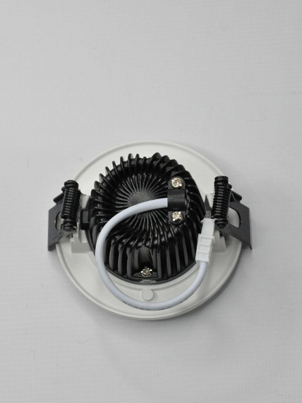 Встраиваемый светодиодный светильник Elvan VLS006R-7W-NH-Wh