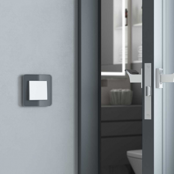 Выключатель одноклавишный проходной Werkel белый матовый W1112061 4690389184598