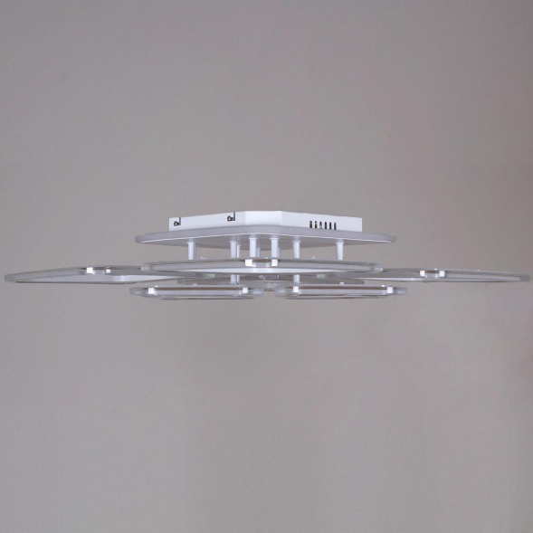 Потолочная светодиодная люстра Reluce 09826-3.3-4+4A WH (RGB)