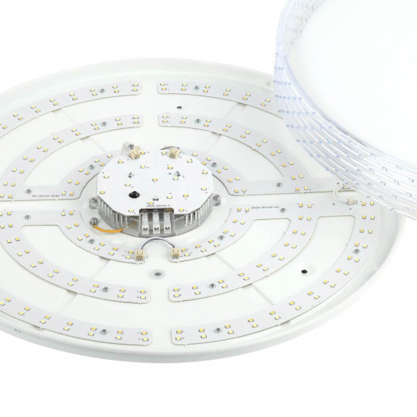 Потолочный светодиодный светильник ЭРА Классик с ДУ SPB-6-70-RC Lim Б0051102