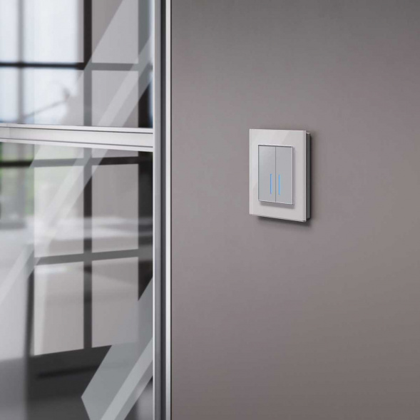 Сенсорный выключатель двухклавишный с функцией Wi-Fi Werkel серебряный W4520606 4690389171246