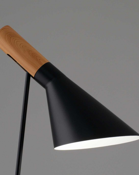 Лампа настольная Moderli Turin V11333-1T