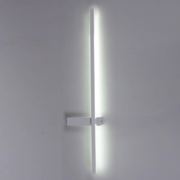 Настенный светодиодный светильник Reluce 09725-0.2-800 WH