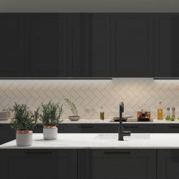 Профиль накладной черный 1м. Apeyron 08-05-01Ч