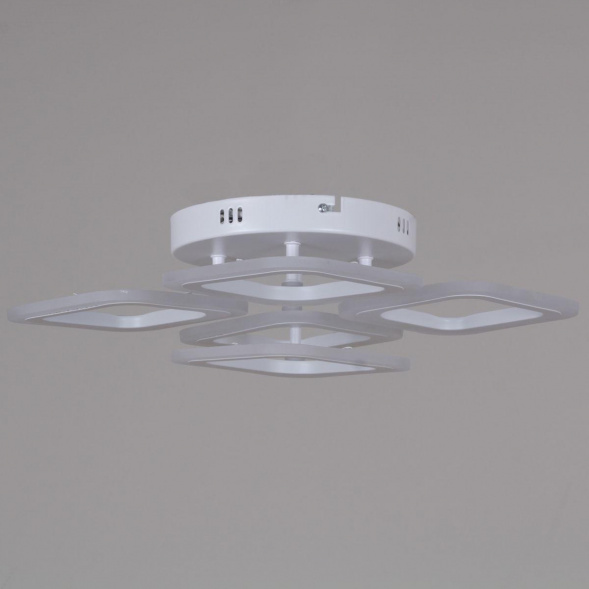 Потолочная светодиодная люстра Reluce 05104-0.3-4+1 WH