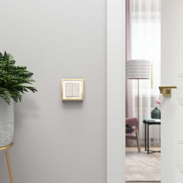 Рамка Werkel Baguette на 1 поста айвори/латунь W0012851 4690389185731